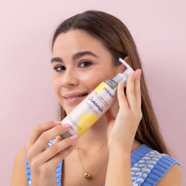 Gel detergente viso alla camomilla 190ml - Flor de Mayo - 1