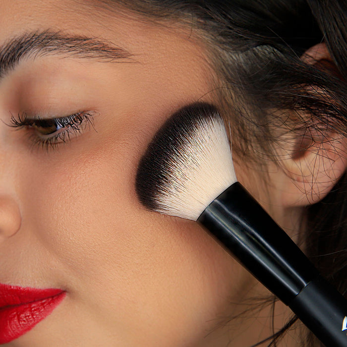 Pennello per blush angolato - Viva la Diva - 2