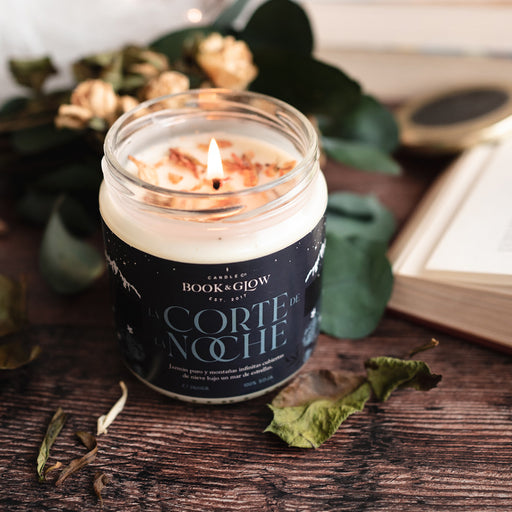 Candela di Soia Vegana 'La Corte della Notte' - Book and Glow - 1